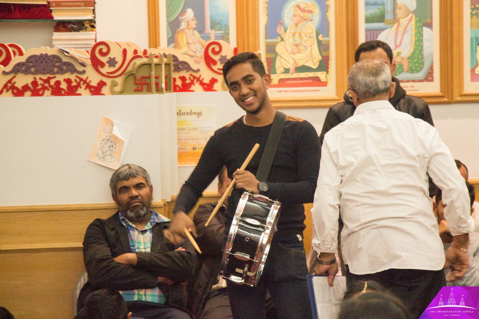 ©1987-2017 SKS Swaminarayan Temple East London